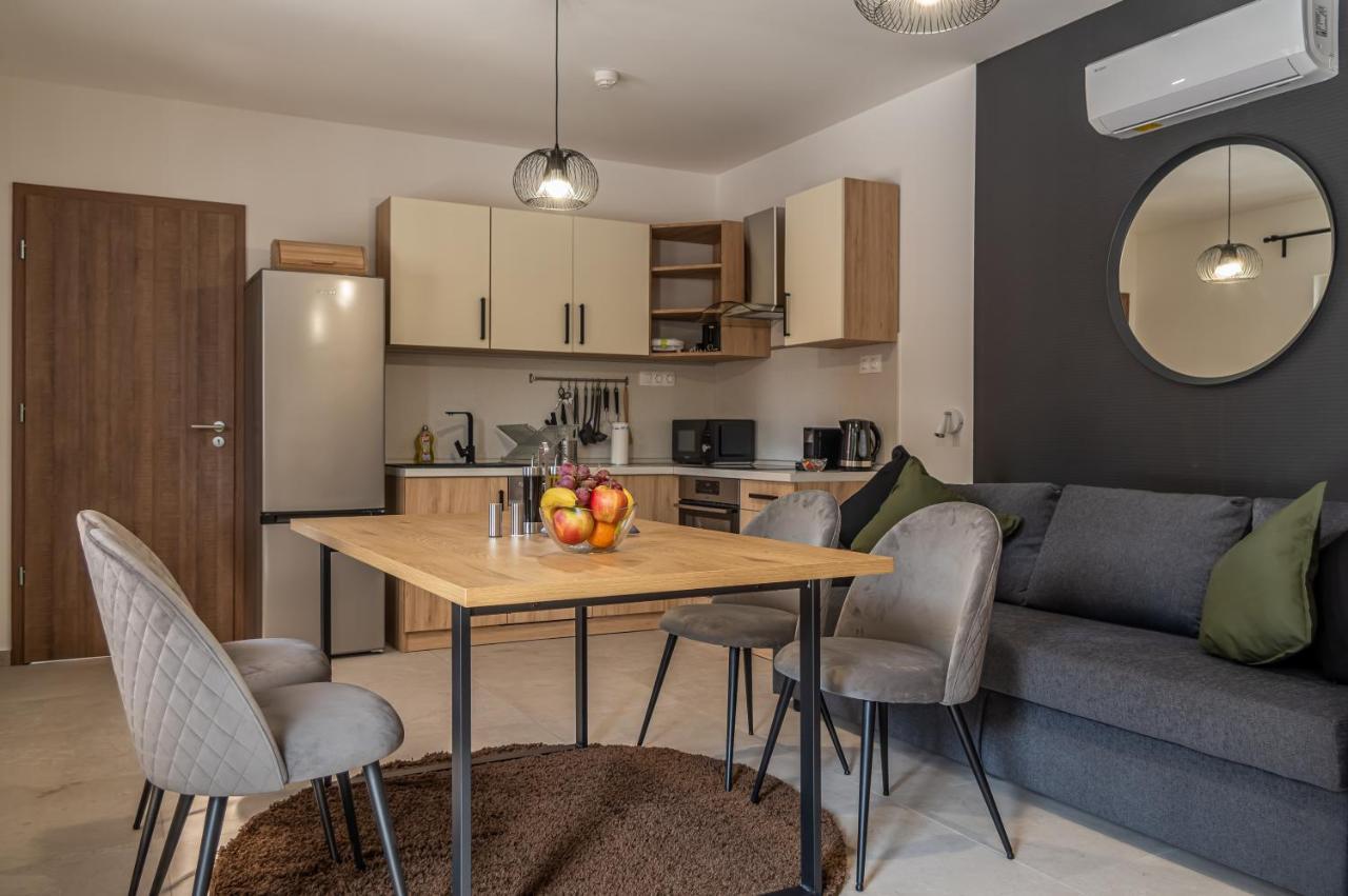 Apartment H&h